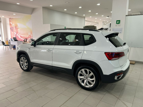 Imagen 4 de 24 de Volkswagen Taos