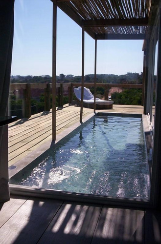 Imagen 9 de 19 de Espectacular Casa Minimalista Con Vista Al Mar