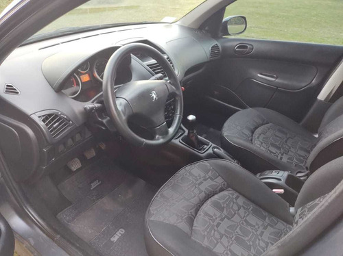 Peugeot 207 1.9 Sedan Xrd 2010