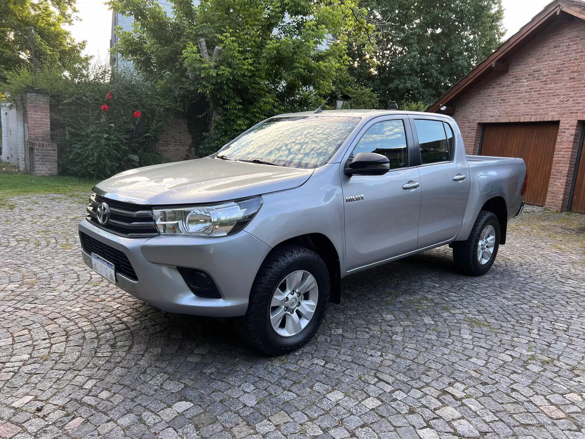 Toyota Hilux 2.4 Cd Sr 150cv 4x2