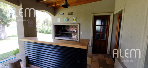 Campo Daromy | Casa En Venta 3 Dormitorios En Pb