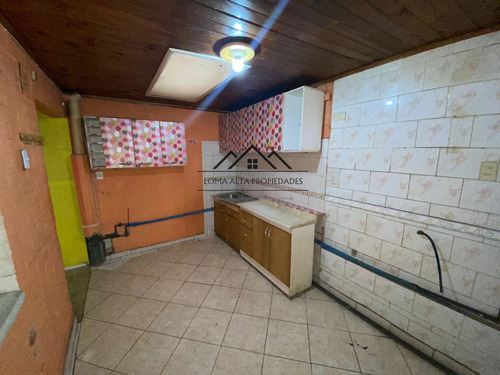 Casa De 2 Dormitorios Y 2 Baños Comuna De Puente Alto