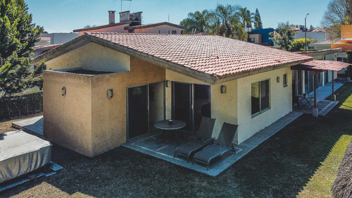 Casa En Venta En Residencial El Cristo, Atlixco.