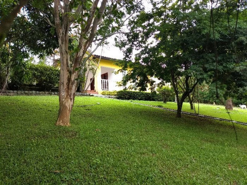 Chácara À Venda Na Rua Dos Nóbregas, Jardim São Jorge, Arujá - Sp - Liv-12708