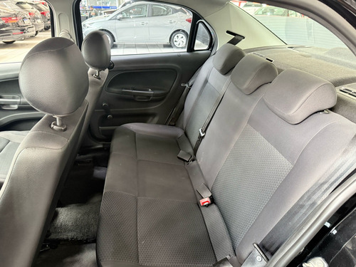 Volkswagen Voyage 1.6 16V MSI TOTALFLEX 4P AUTOMÁTICO