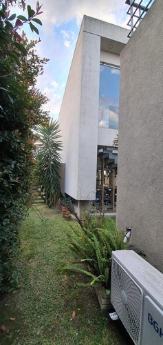 Imagen 5 de 21 de Casa Con Diseño - Los Lagos- Nordelta
