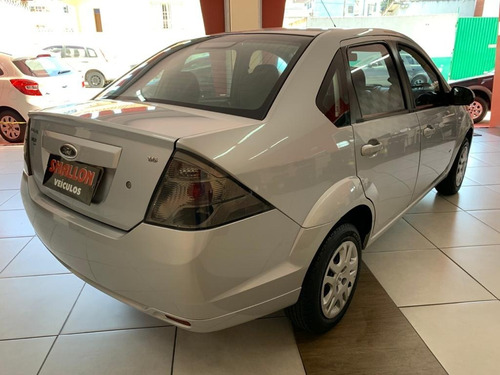 Ford Fiesta Sedan 1.6 Se Flex 4p 2013/2014 Prata