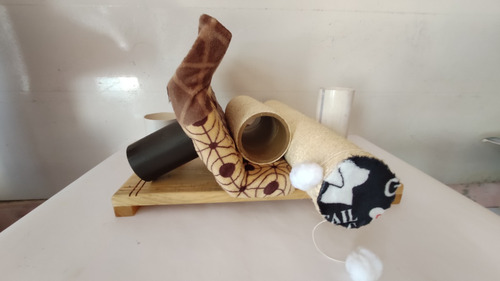 Rascador Y Cama Para Tu Gato. Muy Cómodo Y De Buena Calidad