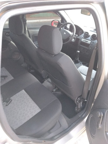 Imagem 8 de 18 de Ford Fiesta Sedan 2011 Carro Ideal Para Família!!!