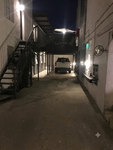 Hotel En Venta,  Santiago Centro, A Pasos De Cumming
