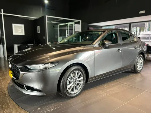 Mazda 3 Touring Hibrido 2.0/ 2026 Ms