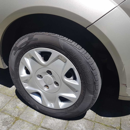 Imagen 8 de 10 de Ford Ikon Sedan, Manual, 4 Cil