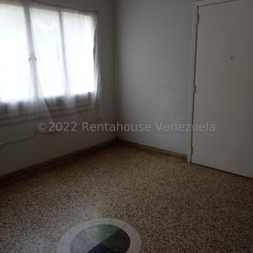 Imagen 1 de 15 de Cod 22-26881 Apartamento En Venta Los Chaguaramos, Yelixa Arcia 04140137177