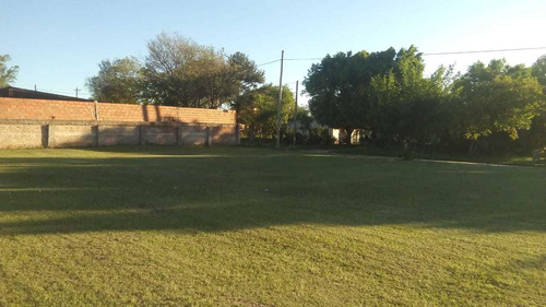 Imagen 7 de 9 de En La Mejor Zona Residencial De La Ciudad De Esquina,
