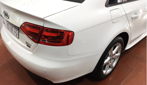 Imagen 9 de 15 de Audi A4 2.0 T L/10 2011