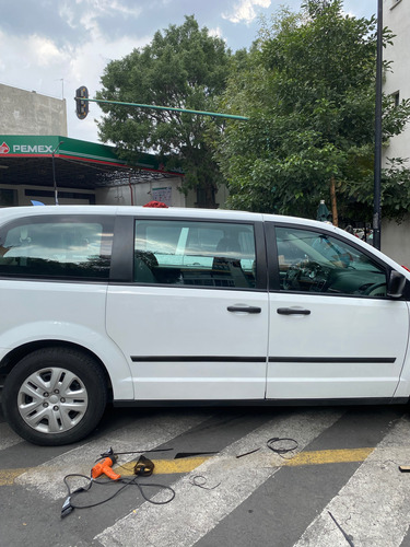 Dodge Grand Caravan 3.7 Se At