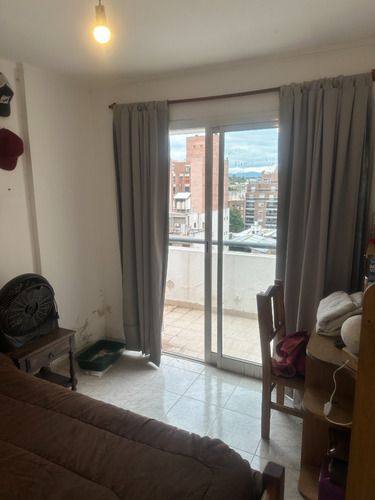 Departamento 2 Dormitorios En Artigas, 50 Mts Bv San Juan
