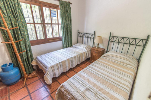Casa - Playa Mansa- 4 Dorm- Piscina Climatizada, Capacidad 10 Personas