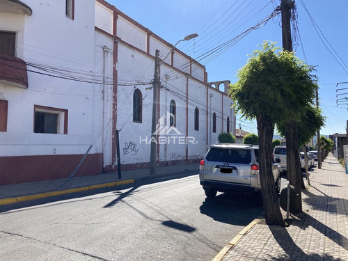 Sitio Con Ubicación Privilegiada En Molina