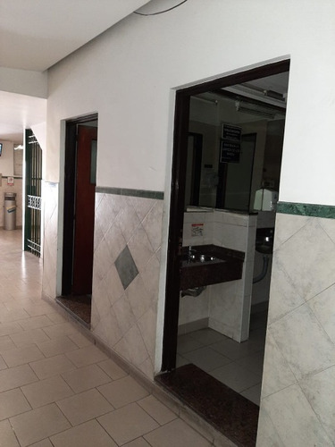 Imagen 8 de 14 de Oficina En Venta En Moron Centro