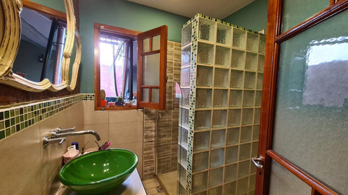 Imagen 6 de 12 de Casa De Estilo Moderno De 4 Ambientes En Ituzaingó