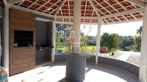 Imagem 10 de 14 de 1.500 M², Condomínio Fechado, Casa Em Alvenaria E Piscina !