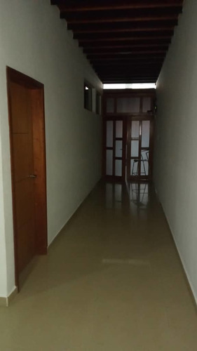 Imagen 11 de 14 de Venta De Comoda Y Amplia Casa En El Portal