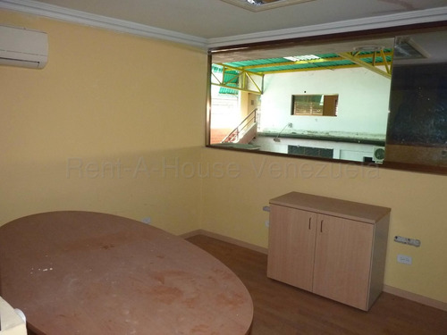 Galpon En Venta En Zona Centro El Consejo Aragua 23-15656 Ecir