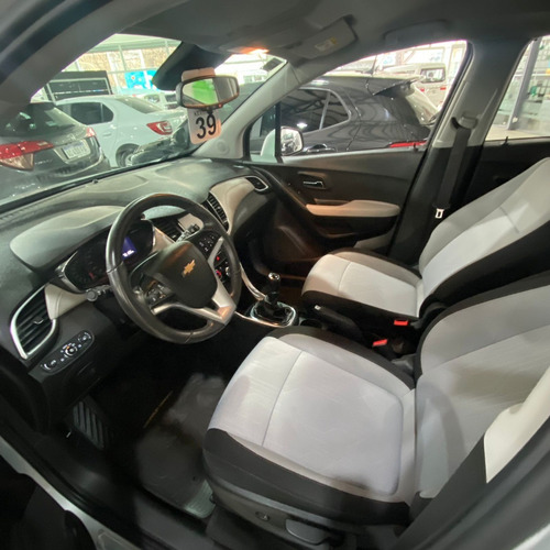 Imagen 5 de 7 de Chevrolet Tracker Premier 2018