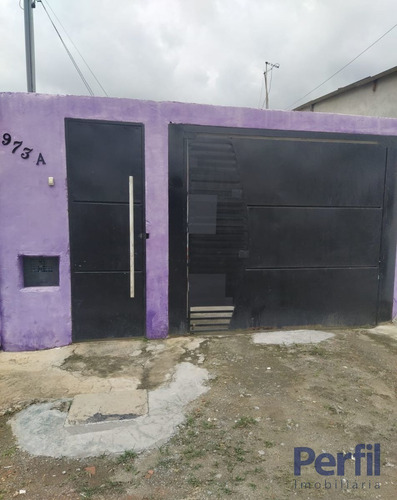 Imagem 3 de 12 de Casas - 2 Dormitórios - 2647