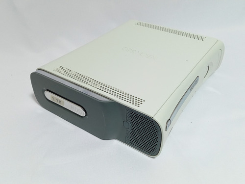 Consola Xbox 360 Standard Chip Rgh Aurora 1 Tb Hdd White (Reacondicionado)