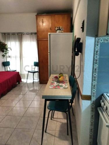 Depto 1 Ambiente Reciclado Entre Centro Y Güemes Id 10769