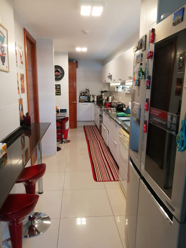 Departamento Para Ejecutivos, Av. Kennedy, Las Condes