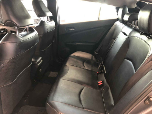 Imagen 10 de 13 de Toyota Prius 2017 5p Premium Sr Hibrido L4/1.8 Aut