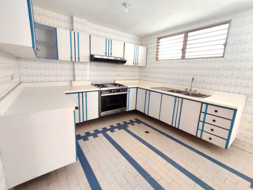 Imagen 5 de 10 de Casa En Venta En San Cristóbal. Pueblo Nuevo
