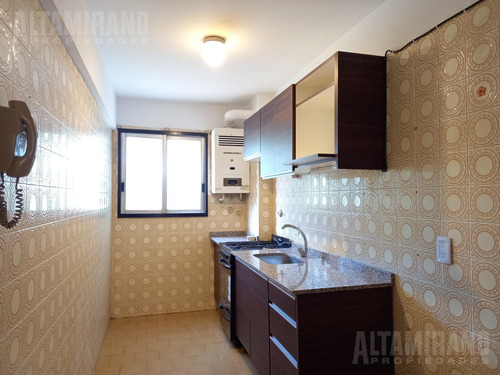 Departamento En Alquiler- Apto Profesional- Villa Ballester Centro