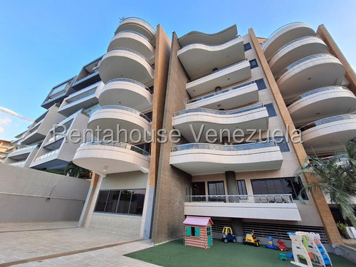 Apartamento En Alquiler Terrazas Del Country Valencia, Espectacular Apartamento Con Acabados De Lujo, Hermosas Vistas A Los Campos De Golf Y Dique De Guataparo, Doble Anillo De Seguridad. Dapo