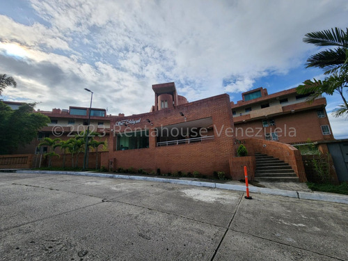 Bellísimo Y Amplio Apartamento Dúplex Actualizado En Venta Oripoto Caracas  23-26511