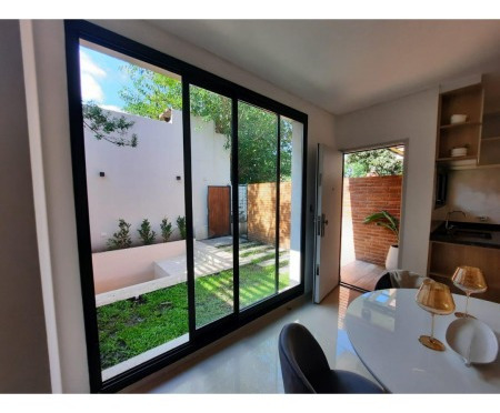 Casa 4 Dormitorios Con Piscina, Jardin, Parrillero - Fisherton - Proyecto En Construccion. Financiacion