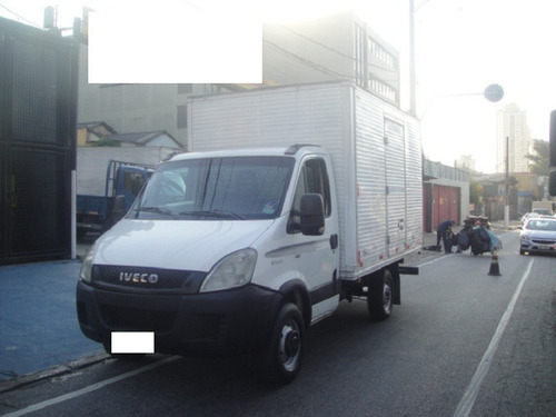 Imagem 7 de 11 de Iveco Daily 35s14 2013 232.000km 4.00c X 2.20 L X 2.20 A