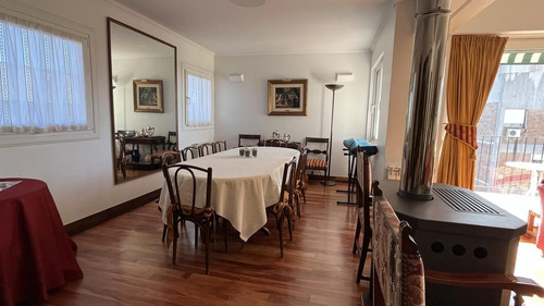 Departamento En Venta- Acassuso Vias A Santa Fe, 3 Dormitorios, Dependencia, Quincho Propio, Cochera