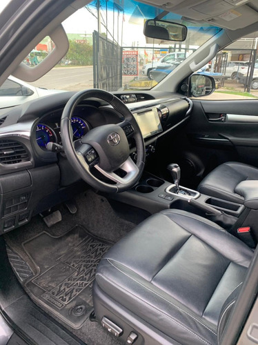 Toyota Hilux 2017 2.7 Srv Cab. Dupla 4x4 Flex Aut. 4p