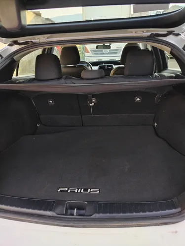 Toyota Prius 1.8 Base Cvt