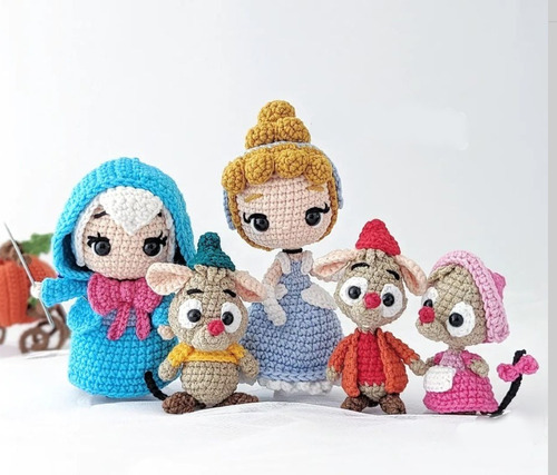 Patrones Amigurumi. La Cenicienta Personajes X5. Inglés. 