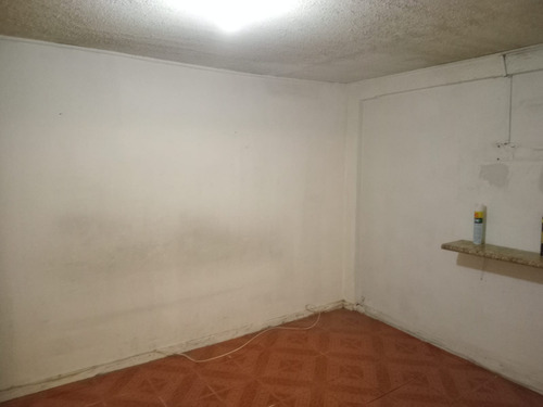 Casa Con Estacionamiento En Comuna Pedro Aguirre Cerda