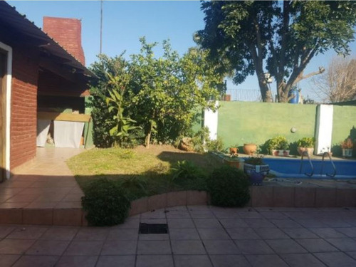 Imagen 7 de 19 de Casa · 3 Dormitorios · Pileta · Alberdi