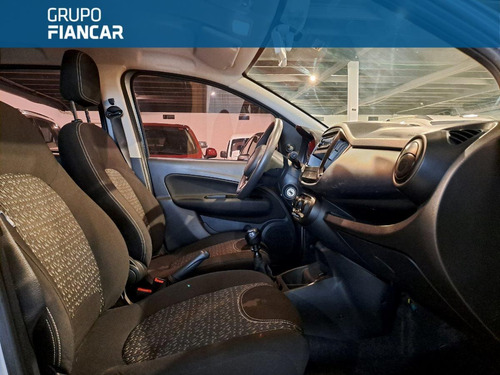 Imagen 5 de 14 de Fiat Uno Attractive 2018