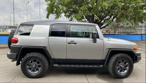 Imagen 9 de 9 de Toyota Fj Cruiser 4.0 V6 2012