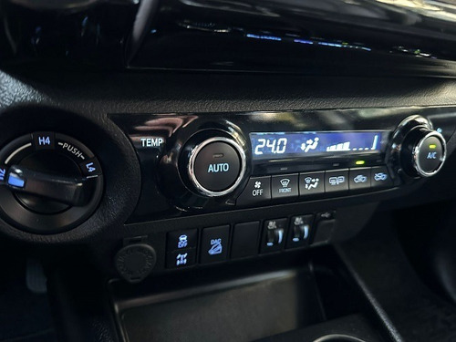 Imagen 21 de 24 de Toyota Hilux Srx Aut 4x4 2021 L/nueva 204cv 27.000km Serv Of