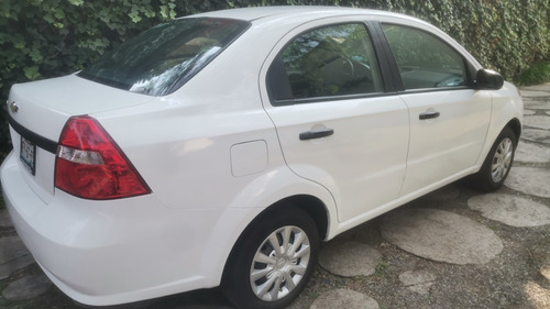 Imagen 3 de 15 de Chevrolet Aveo 2015